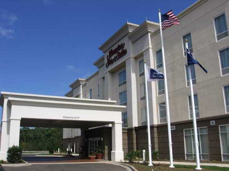 Hampton Inn & Suites Клинтън Екстериор снимка